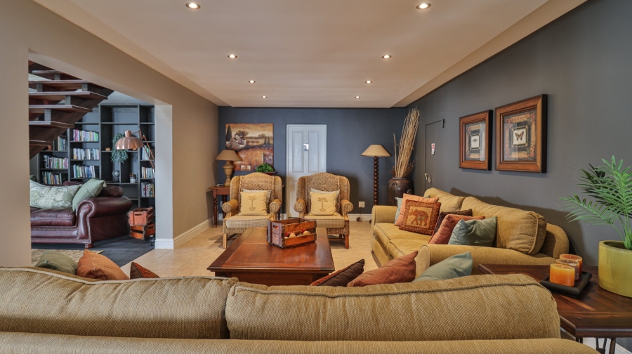 6 Bedroom Property for Sale in Moquini Coastal Estate Western Cape